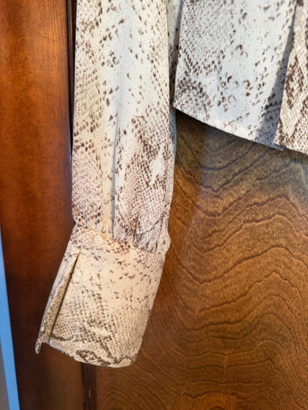 Leith Snake-Print Tie Front Blouse - Cream Taupe - Picture 5 of 8
